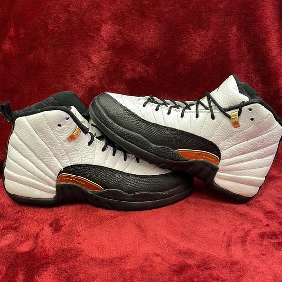 NIKE AIR JORDAN 12 RETRO - Picture 5 of 11
